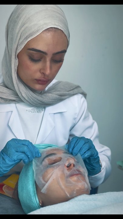 Still from an ad by المركز الطبي الأمريكي 